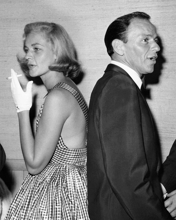 lauren bacall cigarette Frank Sinatra & Lauren Bacall smoking cigarette 1950's back to back 8x10  Photo