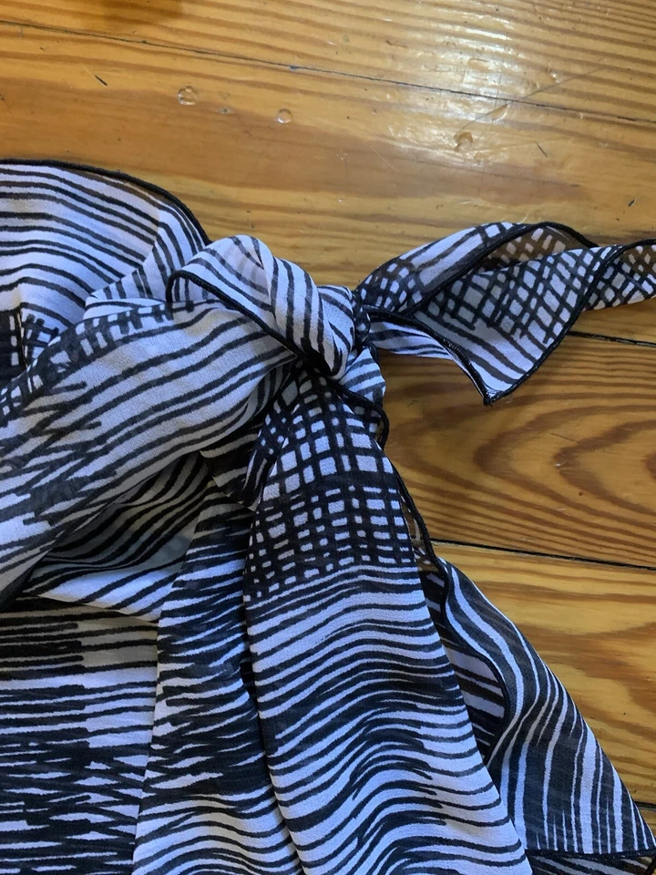 Sarong Gideon Oberson NEGRO/BLANCO patrón abstracto talla OS Foto 3 de 4