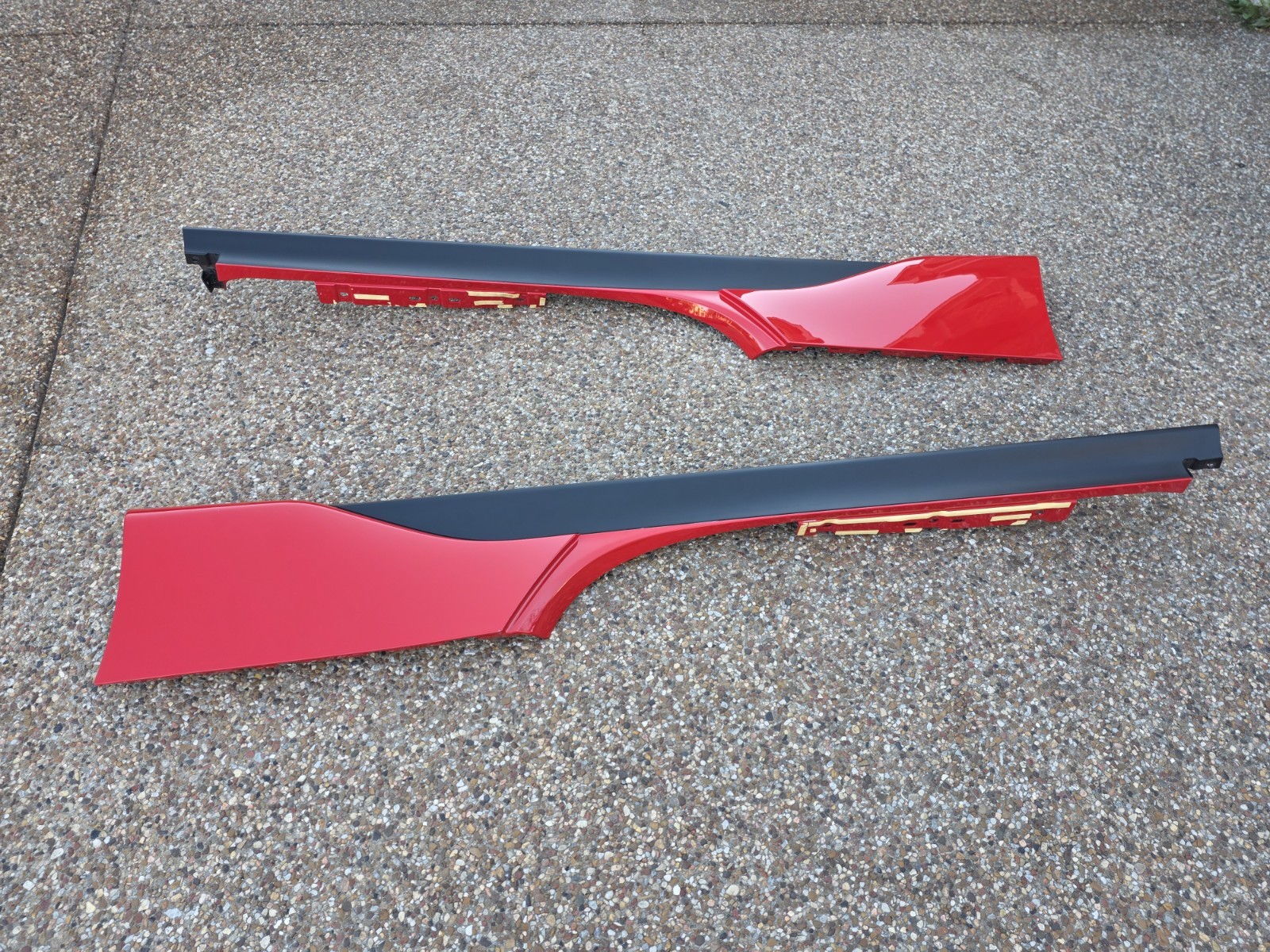 FERRARI SF90 OEM FACTORY GENUINE ORIGINAL LEFT (D) & RIGHT (P) UNDERDOOR TRIM