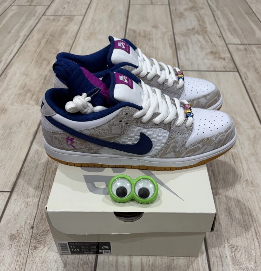 Preços baixos em Nike Rayssa Leal x Dunk SB Low White | eBay