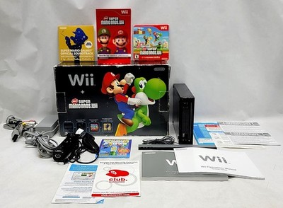 Nintendo Wii Holiday Bundle Complete w/ Super Mario Game & CD