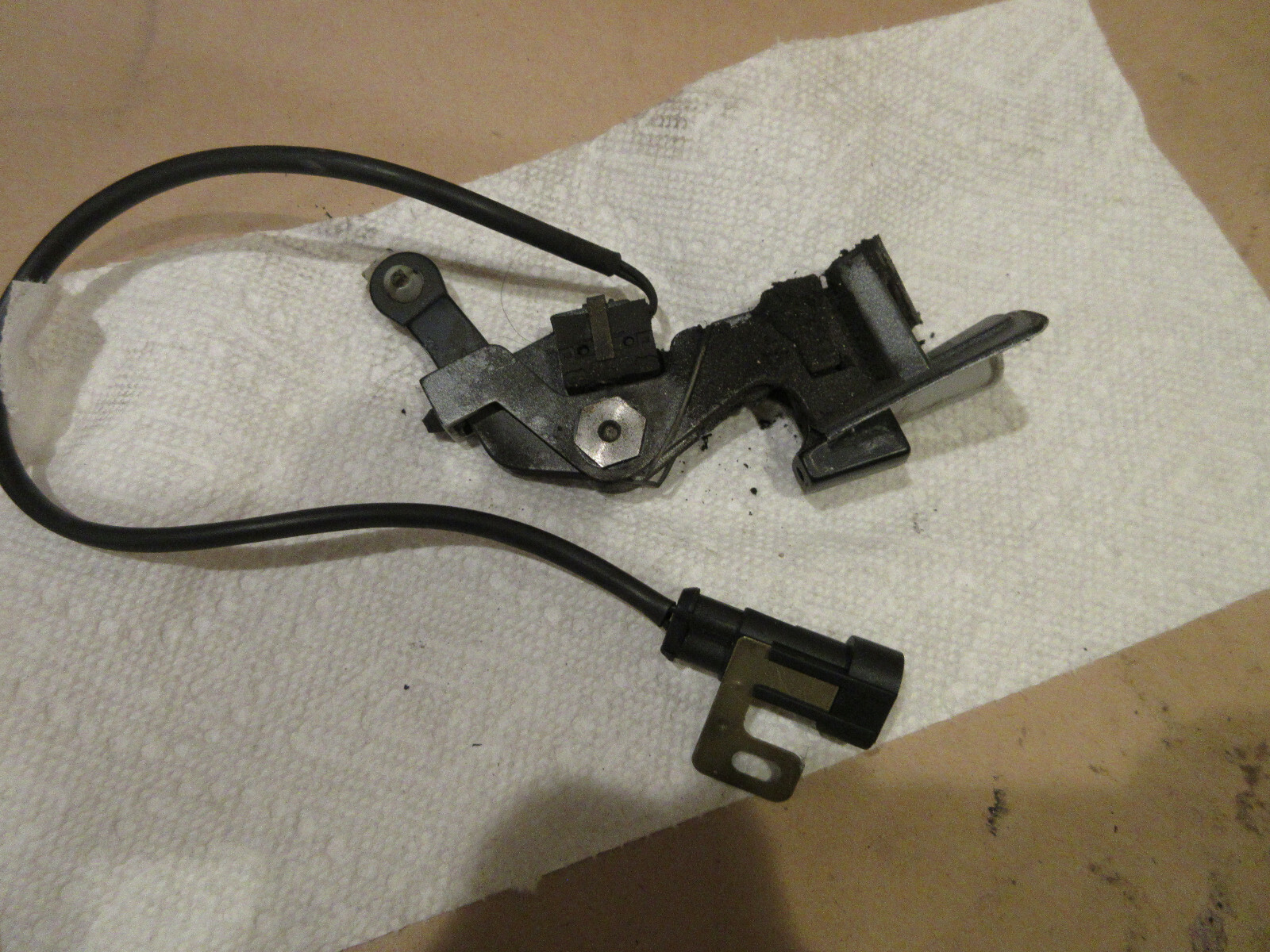 Ferrari 430,360  , LH Outer Door Handle Seat Mechanism P/N 64860510