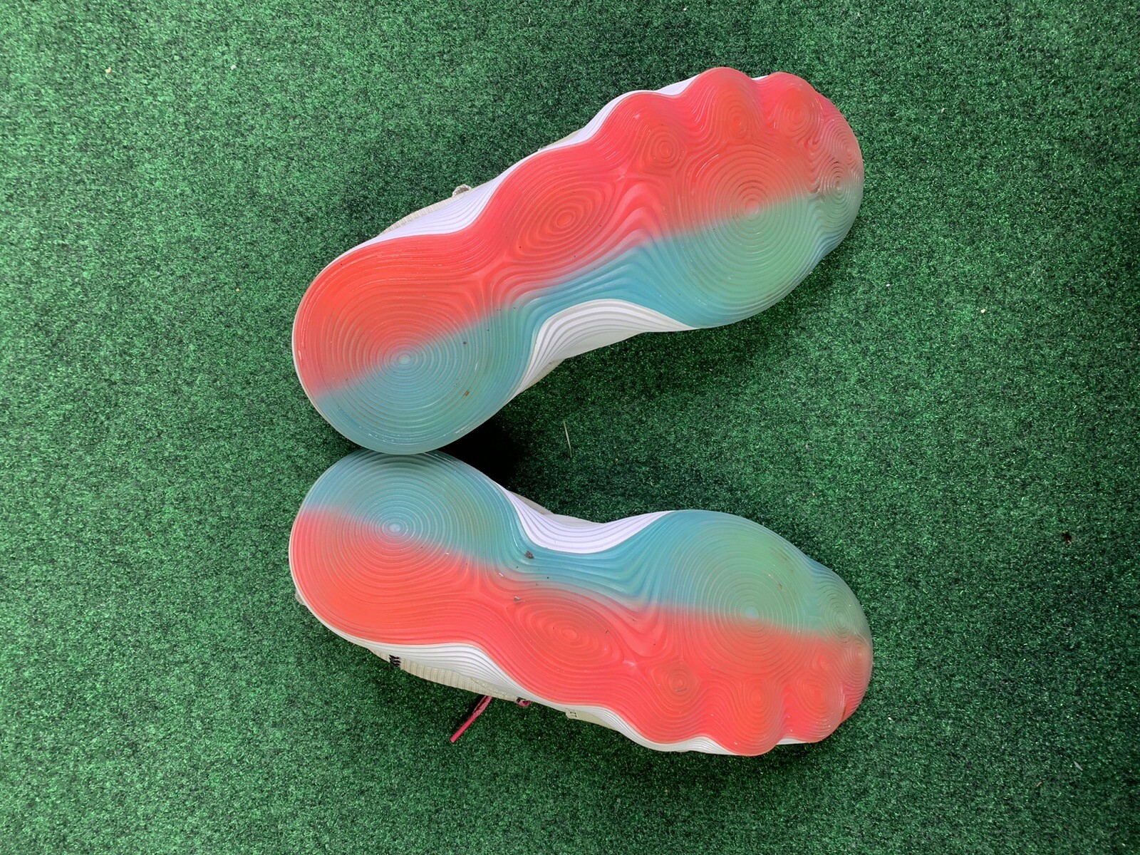 Womens Nike React HyperSet SE White Pink Volleyball S… Gem