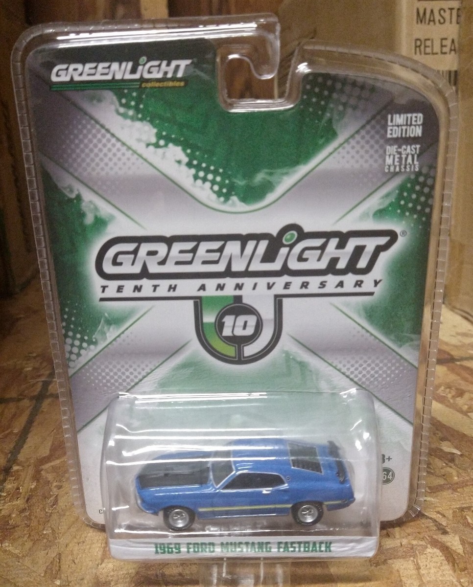 Greenlight 10th Anniversary 1969 Ford Mustang Fastback Blue 1:64
