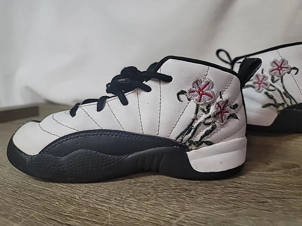 Nike Air Jordan 12 Retro TD 'Floral' DR6955-100 Niño Pequeño Talla 10C Bebé Niñas Niños Foto 4 de 4
