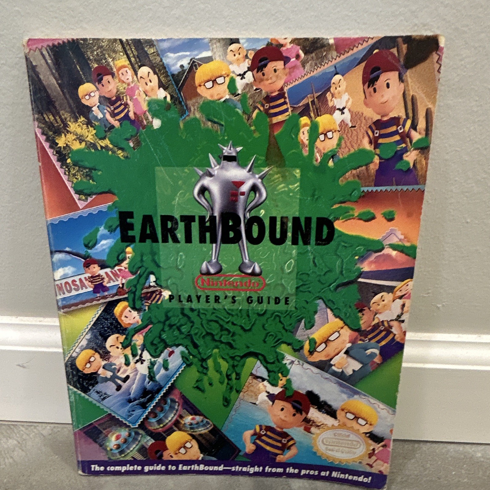 Nintendo EarthBound Player's Guide Strategy Guide for Super Nintendo SNES