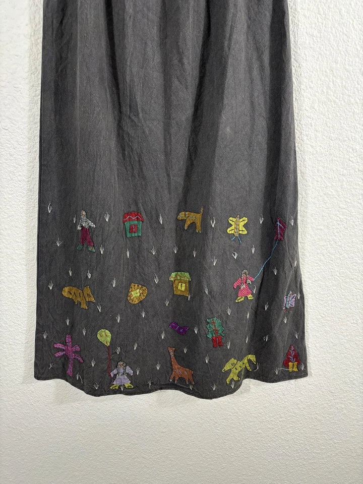 Sacred Threads 裙子 尺寸 中号 灰色 Maxi 弹性腰波西米亚拼布 公仔 — 第 2/4 张图片