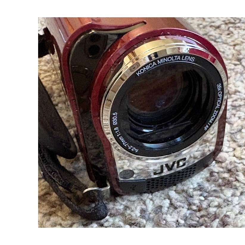 JVC Everio GZ-MG330RU Red Camcorder 30GB HDD 35x Optical Zoom