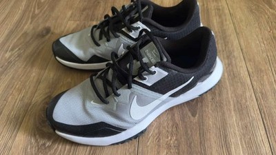 Size 9 - Nike Varsity Compete TR 3 Light Smoke Grey Black