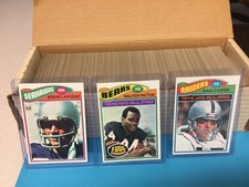1977 Topps Football Complete Set - Steve Largent Dave Casper Mike Webster EX-NM