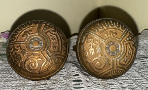 Antique Pair Set Of Brass Wide Base Corbin Ceylon Doorknobs Victorian Bronze - Picture 2 of 12