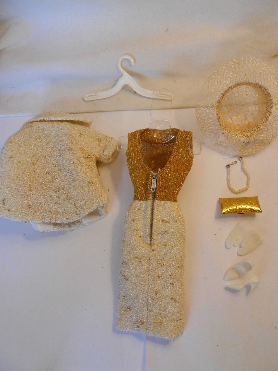 Barbie ON THE AVENUE #1644 1965 Necklace Gloves Hat Clutch White