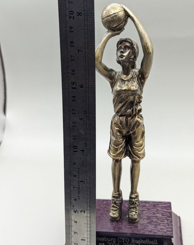  7,75" große Zinn/Gold Harz Action Basketball Trophäe Frauen/Mädchen/Frauen - Bild 8 von 11