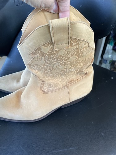 Western Bootalinos Low Heel Western Themed Tan Boots Bootalinos! - Picture 6 of 12