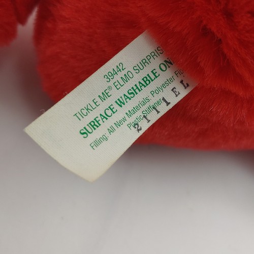 Tickle Me Elmo Surprise Vintage 2000 Talking Plush Stuffed Toy Fisher Price, EUC - Picture 7 of 11