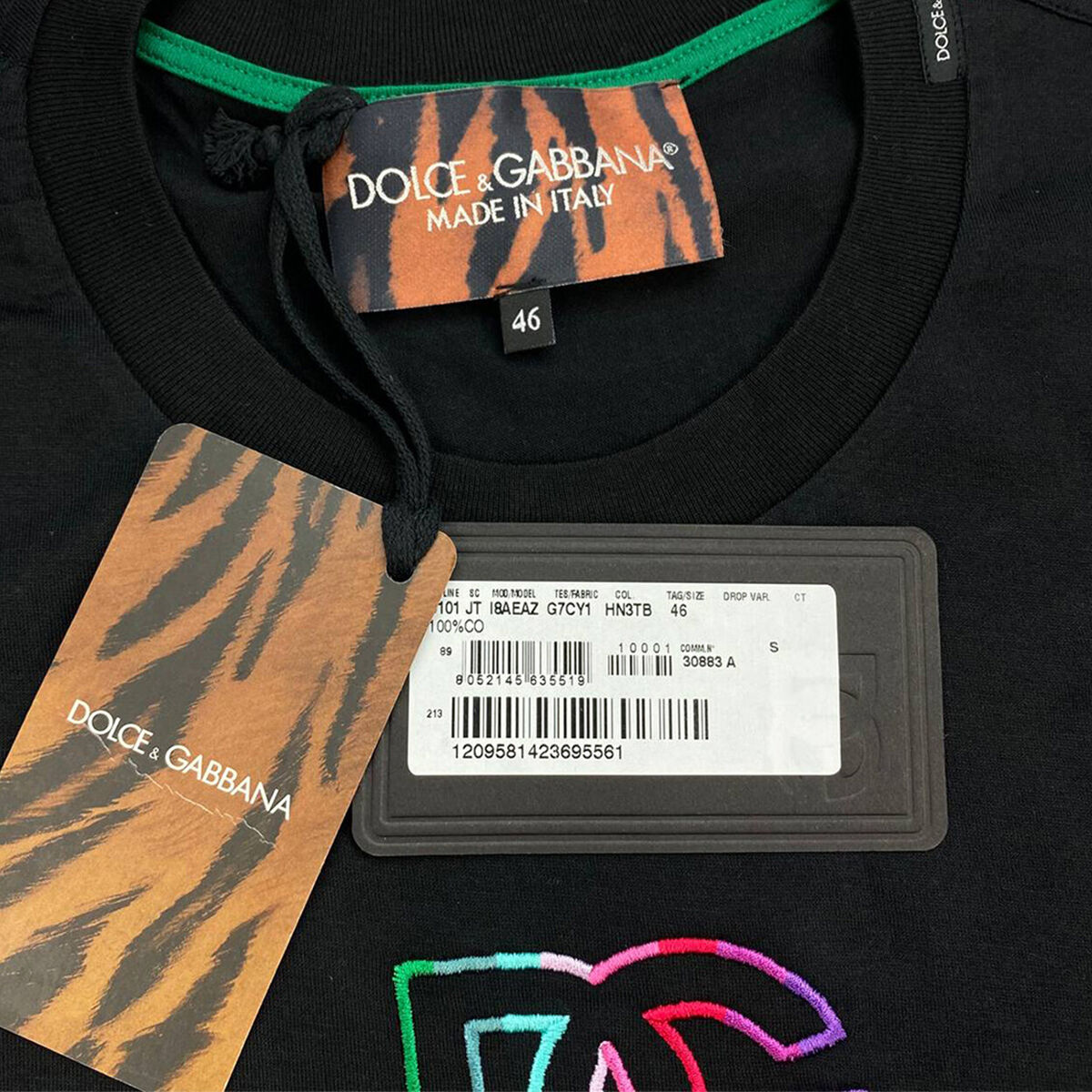 【洗練された主張】D&G DG Milanoロゴ刺繍 コットン Tシャツ Dolce & Gabbana Men's Milano Logo Embroidered T-shirt Black