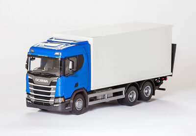 EMEK - Camion de couleur bleu avec caisse et hayon – SCANIA