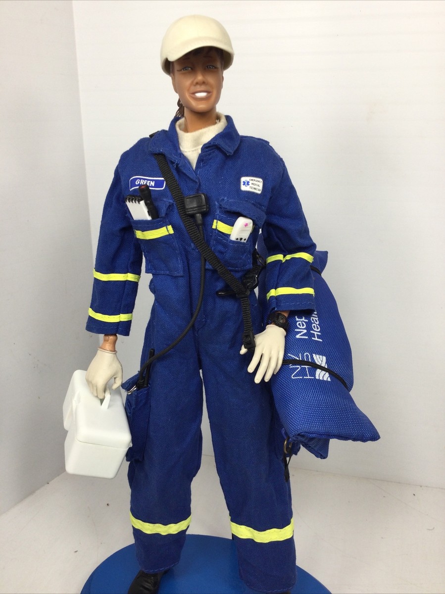 1/6 CUSTOM 21ST CENTURY FEMALE EMT FIRST MEDICAL RESPONDER + 1/6 CUSTOM 21ST CENTURY FEMALE EMT FIRST MEDICAL RESPONDER +