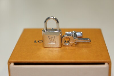 Louis Vuitton Sterling Silver Ag925 Lock&Key Cufflinks-DateCode