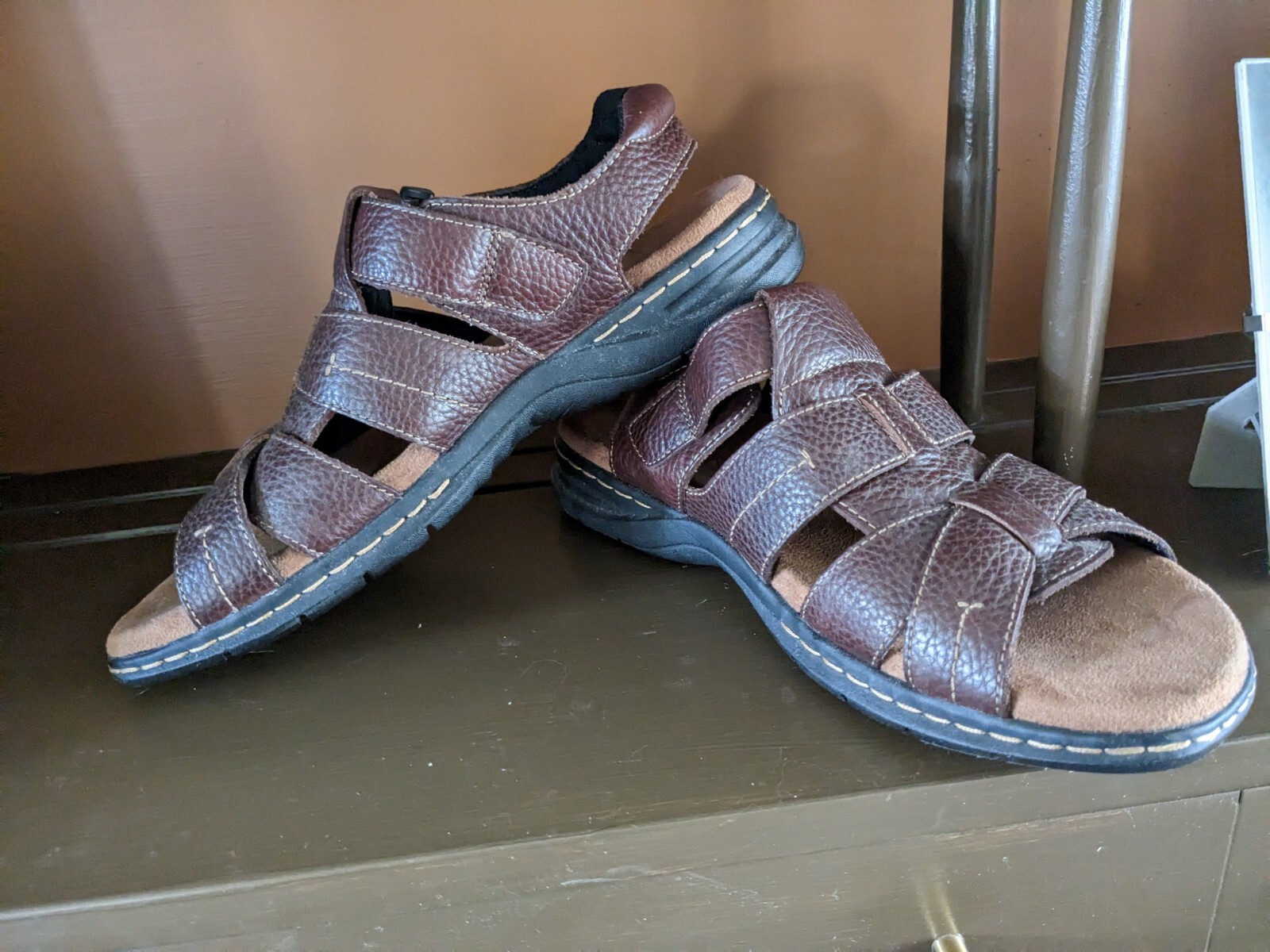 Dr. Scholls Mens Fisherman Brown Leather Sandals Memo… Gem