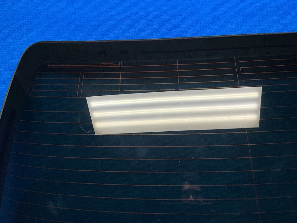 2013 - 2020 LEXUS GS350 REAR BACK WINDSHIELD WINDOW GLASS OEM - Image 2 of 4