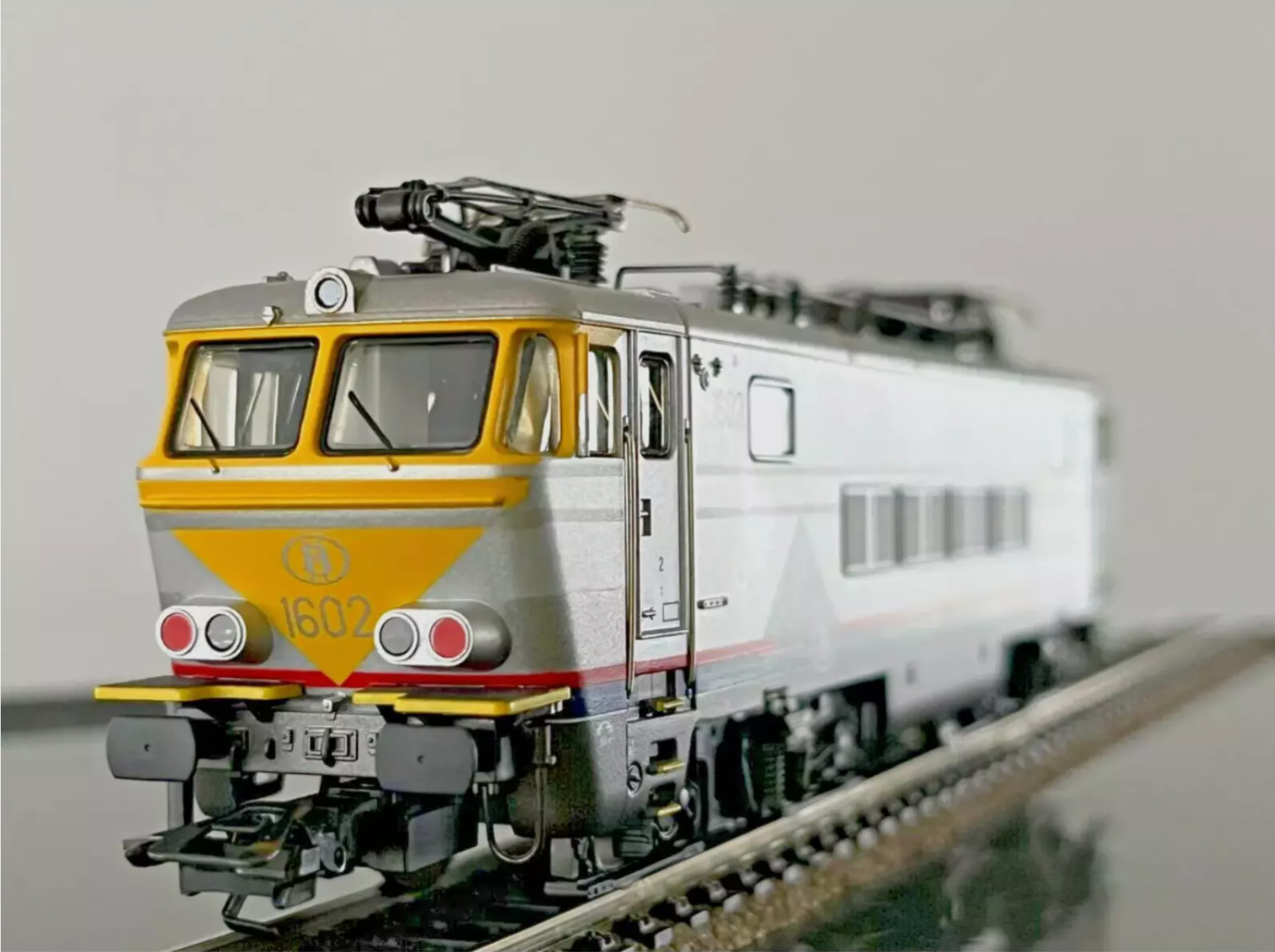 Locomotive Märklin 33631 pour numériser votre réseau SNCB H0 avec la Série 16 Memling