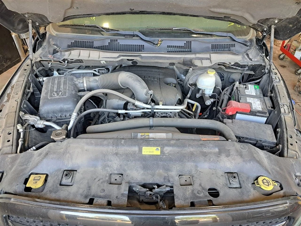 2015 Ram1500 Right Passenger Side Rear Door Assembly Color: Black Pxr Foto 3 de 4