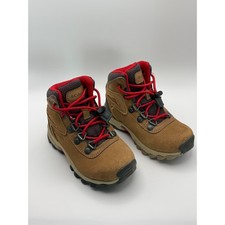 Columbia Kids Brown Suede Red Laces Hiking Boots Size 8 Columbia Kids Brown Suede Red Laces Hiking Boots Size 8 - Image 1