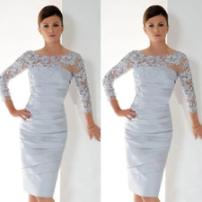 Graceful Short Mother of the Bride Dresses with 3/4 Sleeves Lace Appliques Pleat