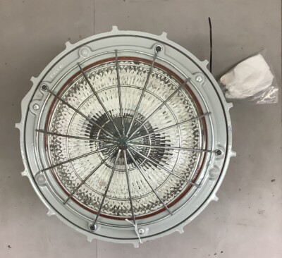 Holophane PLED2 10000LM Wet Location Light Fixture w/ Wire Guard (m3)