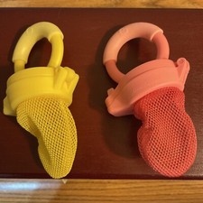 Fresh Food Feeder, 2 Pack, Pink/Yellow, Size tuuY