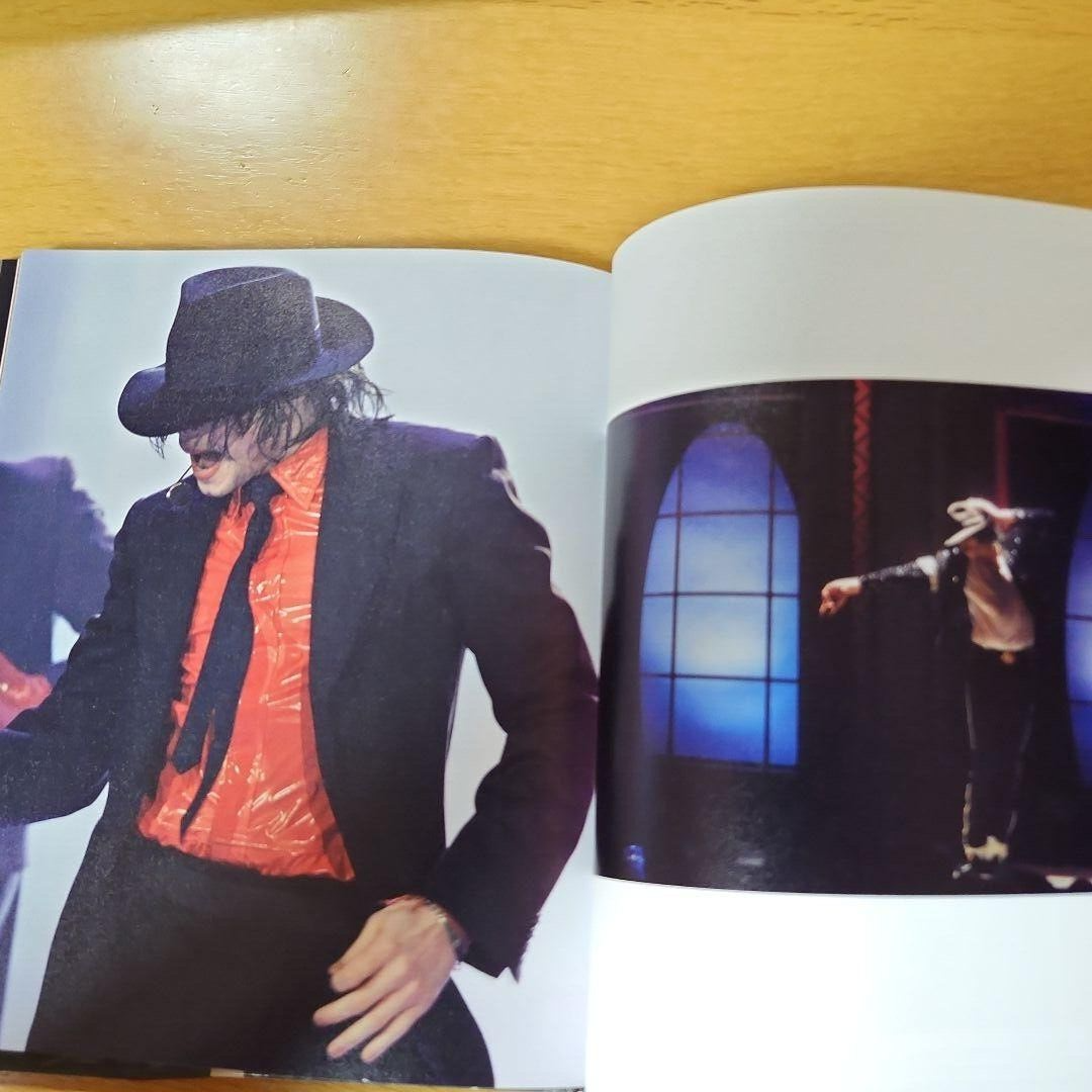 MICHAEL JACKSON MEMORIAL PHOTO BOOK 1958-2009 W/TRACKING NUMBER | eBay