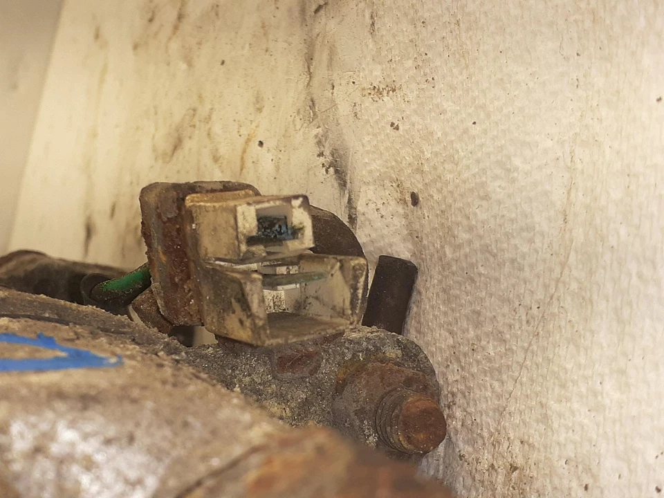 Compresor de aire acondicionado usado se adapta a: Volkswagen Cabriolet 1992 convertible 8 válvulas grado A Foto 3 de 4