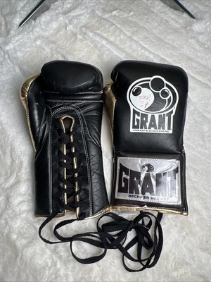 grant 8oz boxing gloves