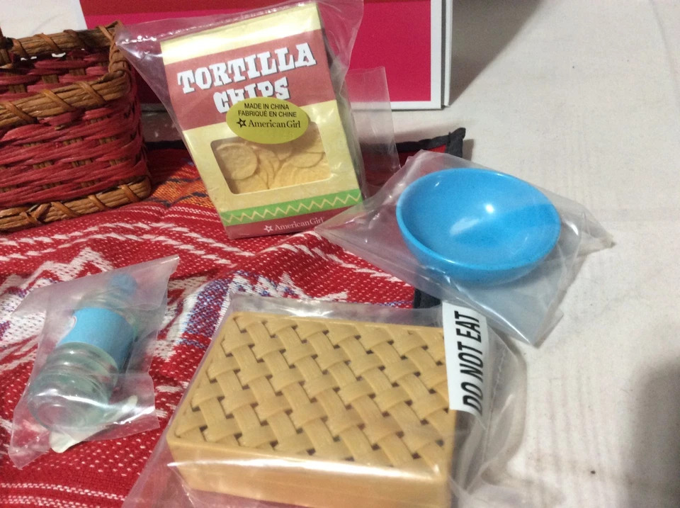 🍇🥑 American Girl Saige JUEGO DE PICNIC 2013 Muñeca del Año Sage ¡NUEVO!🍇🥑 Foto 3 de 4