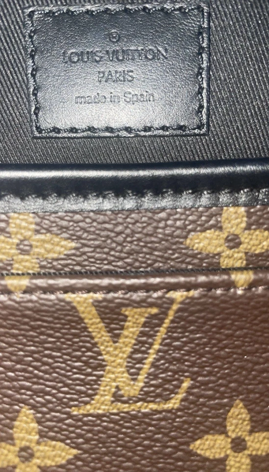 Bolso mensajero magnético Louis Vuitton Foto 3 de 3