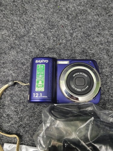 Sanyo VPC-S120 Digital Camera 12.1MP 3X Optical Zoom Blue w/Box Cables Manual CD - Picture 2 of 11