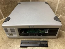 SUN StorageTek LTO-4 Tape drive EXTERNAL LVD Ultrium 1760 380-1614-02