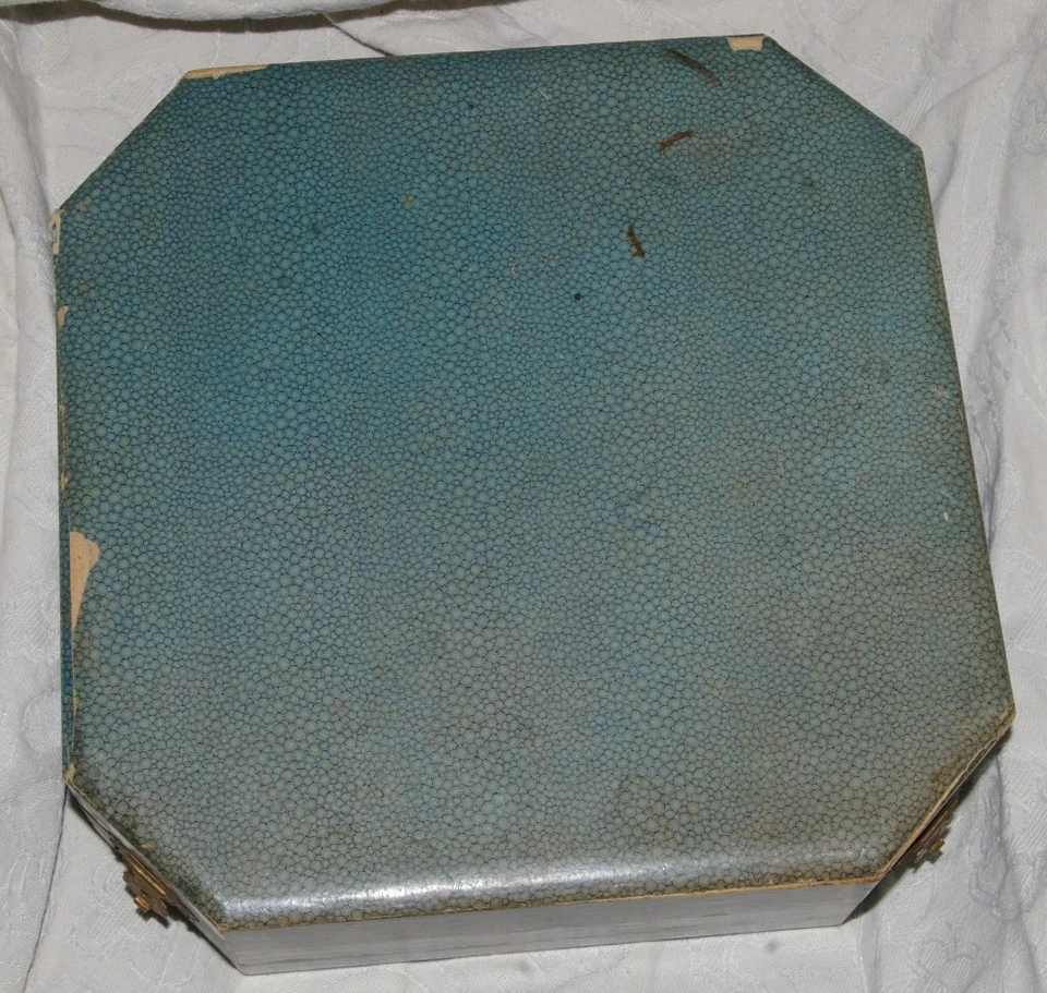 ancien nécessaire à toilette - Photo 3/4