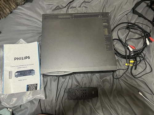 Phillips Cdi Model  910 Powers On, Not Reading Disc Comes With Remote
