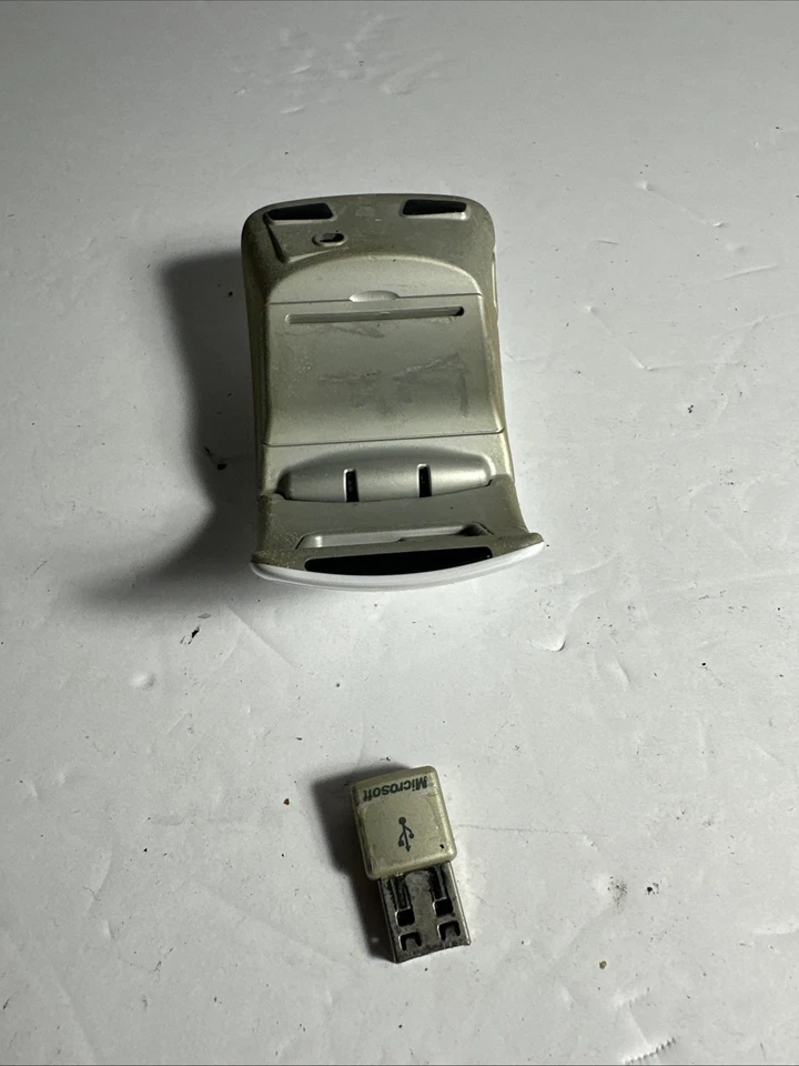 Microsoft Arc Mouse 1349  2.4Ghz USB 1350 Transceiver (11) - Image 2 of 3