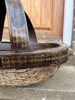 Vintage chinesischer Bugholz geflochtener Weidenkorb Trug mit handbemalten Kreuzgriffen