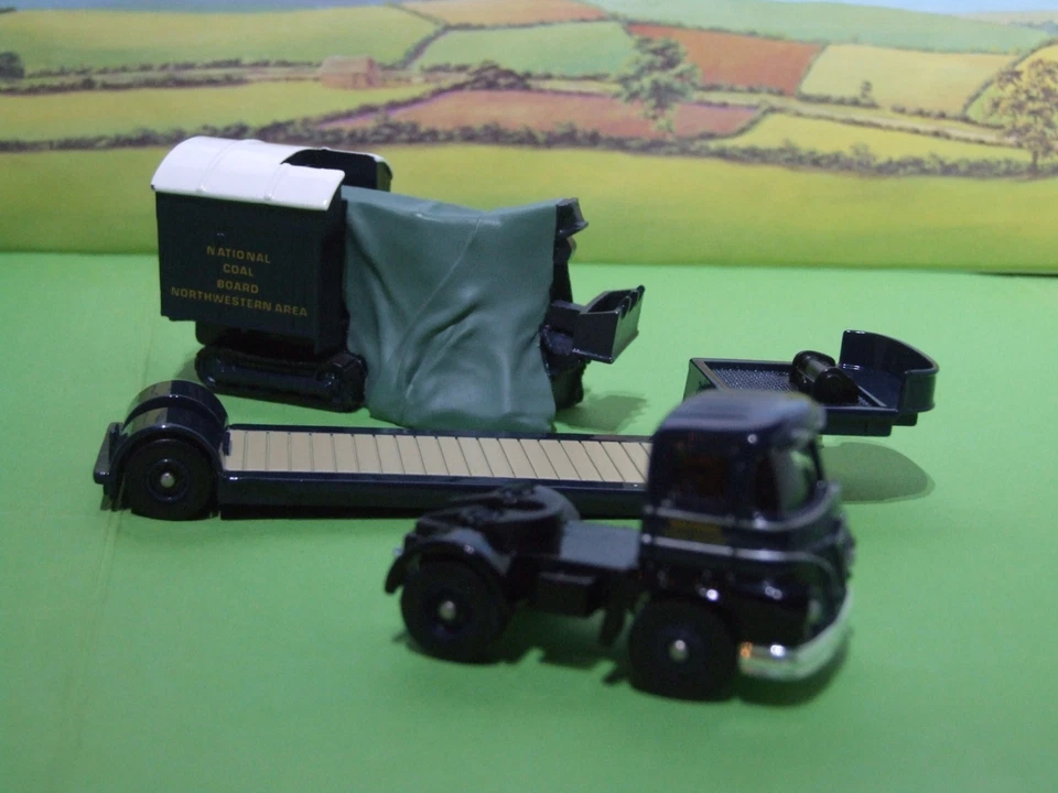 Lledo 1:76 Scale National Coal Board Foden S21 with loaded trailer - Image 3 of 4