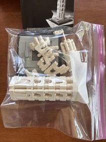 LEGO ARCHITECTURE: The Leaning Tower of Pisa (21015)