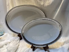 Harmony House Romaic Large Oval Serving Platter 14" Silver Rim Ceramic Greek Key
