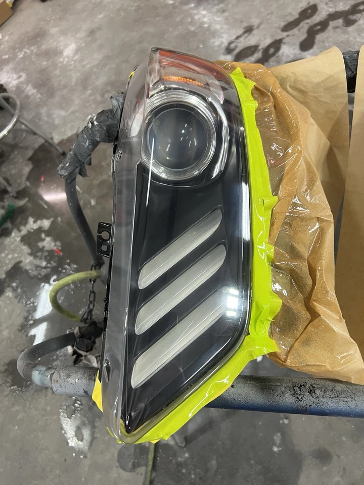 Juego de faros izquierdo y derecho Ford Mustang 2015-2017 OEM Foto 2 de 3