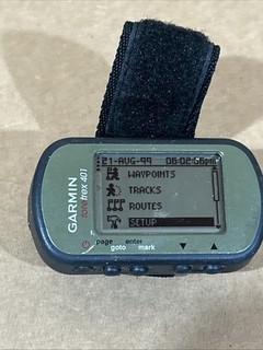 Garmin Foretrex 401 Wrist Mount GPS Navigator Hiking Altimeter