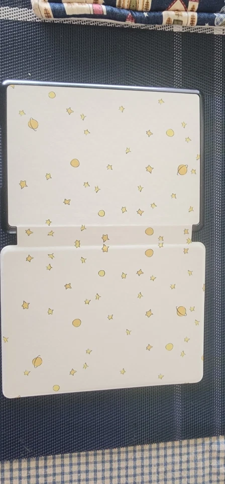 Capa fofa estrelada para Kindle Paperwhite 11ª geração - Imagem 2 de 4