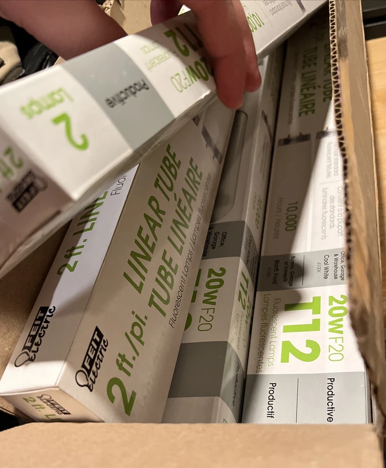 5 - 2-Packs Fluorescent Light Bulbs 24", 91044, F20 T12, 20 Watts, Cool White - Image 4 of 4