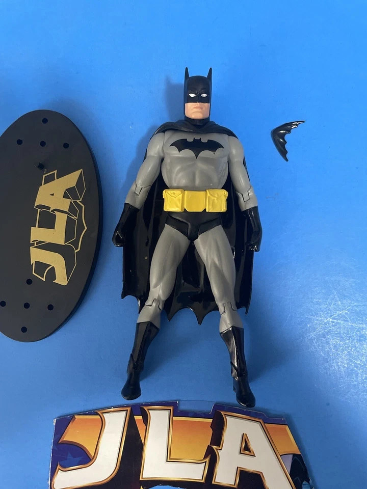DC ПРЯМАЯ ЛИГА СПРАВЕДЛИВОСТИ БЭТМЕН 2003 ФИГУРКА СОВЕРШЕННО НОВЫЙ СВОБОДНЫЙ. - Изображение 3 из 4